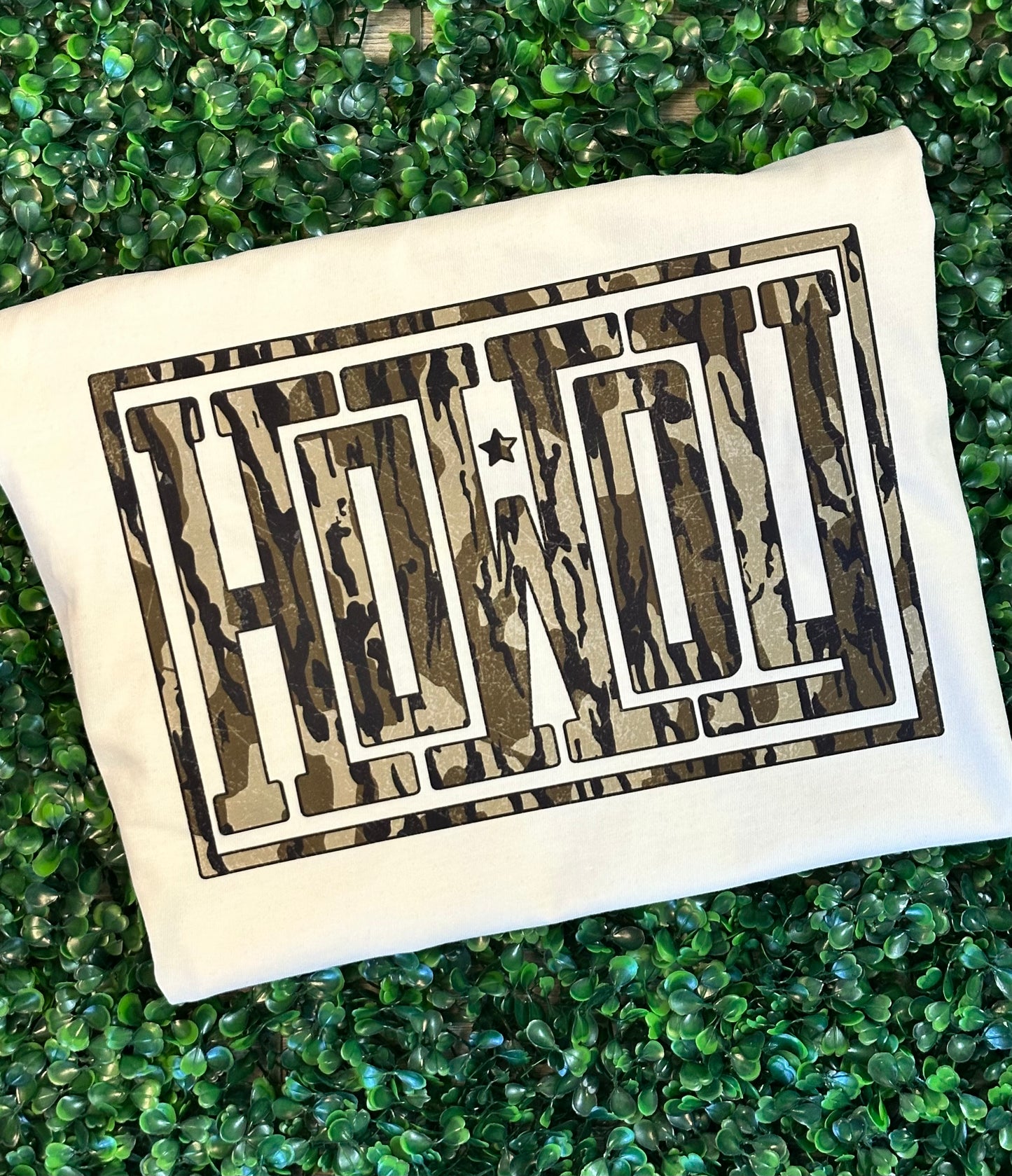 Howdy Camo Tee