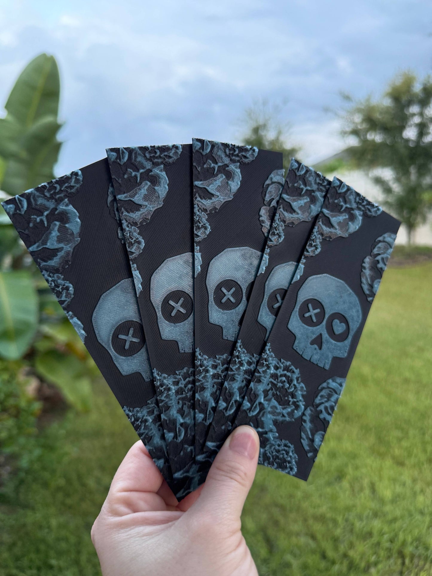 Skull Bookmark | Glow in the Dark | Dark Romance | Fantasy