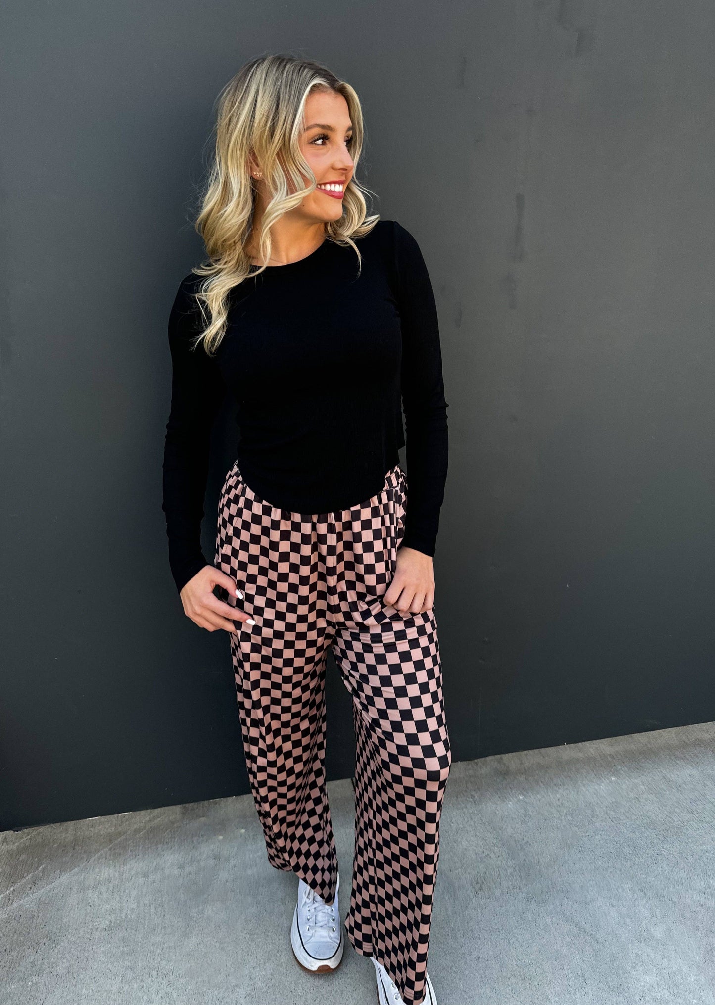 ELENA CURVE HEM RIBBED TOP