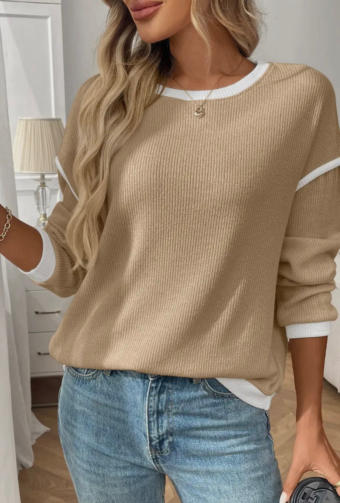 The Alyssa Pullover