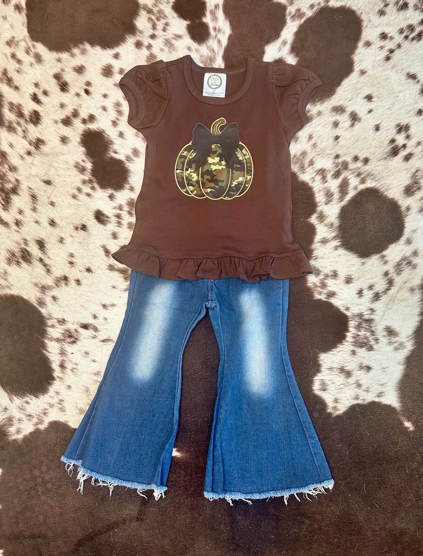 Retro Camo Pumpkin Ruffle Girls Tee