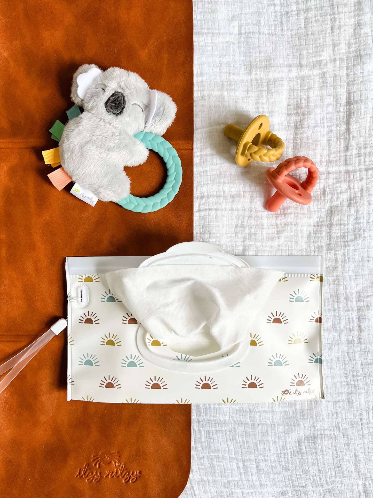 Take & Travel™ Pouch Reusable Wipes Case